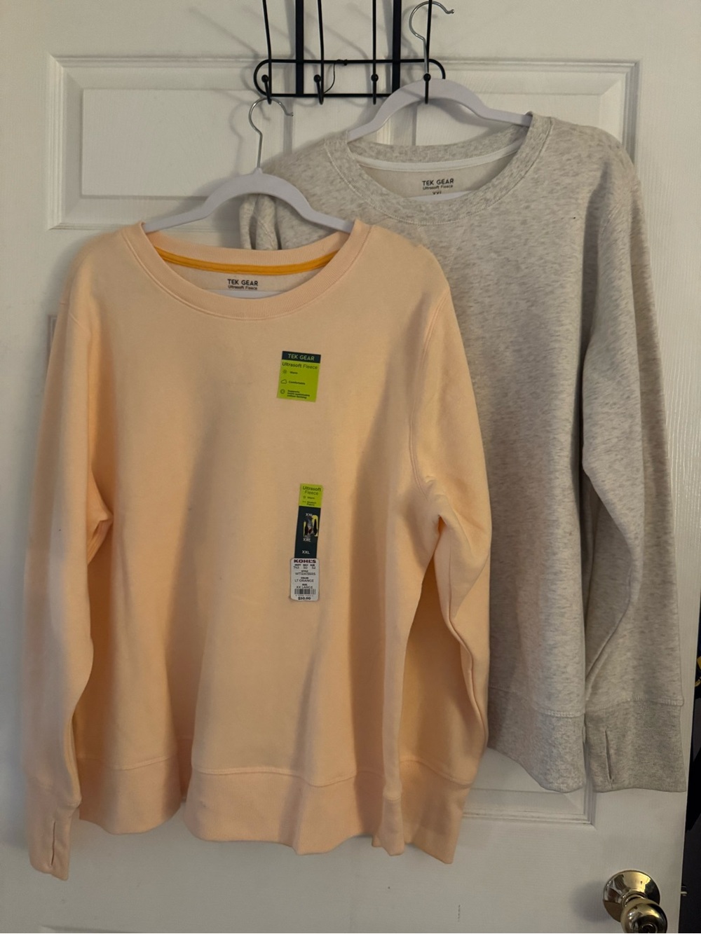 Tek Gear 4 pack bundle Peach, Light Gray, Gray, and black sweaters